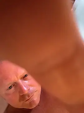 swingr online show from April 12, 8:39 am