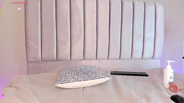 Snapshot of nastyalvanova chatting on February 16, 5:26 am nastyalvanova online show from February 16, 5:26 am
