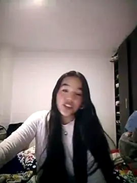 Snapshot of SweetFortuner chatting on November 23, 2:21 am SweetFortuner online show from November 23, 2:21 am