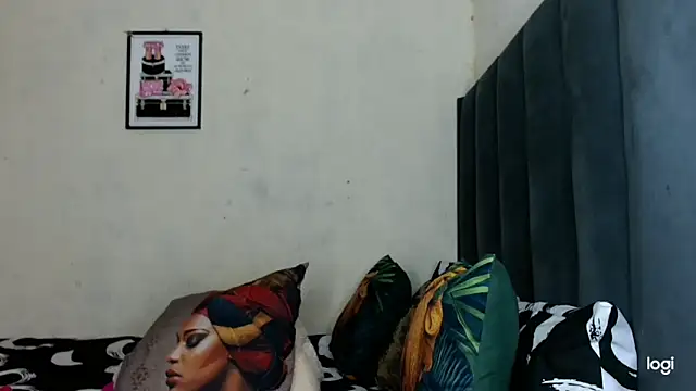 quenliyasa online show from March 22, 8:10 pm