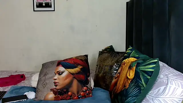 quenliyasa online show from March 12, 7:51 pm