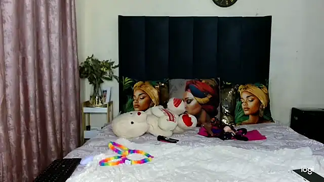 Snapshot of quenliyasa chatting on December 14, 9:20 pm quenliyasa online show from December 14, 9:20 pm