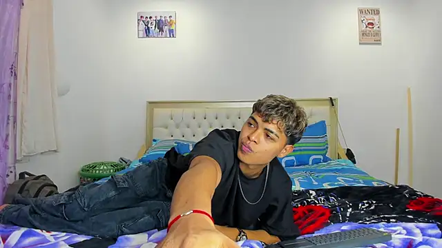 Snapshot of dafnezahiraa_ chatting on January 5, 3:43 am dafnezahiraa online show from January 5, 3:43 am