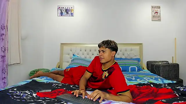 Snapshot of dafnezahiraa_ chatting on January 4, 3:18 am dafnezahiraa online show from January 4, 3:18 am