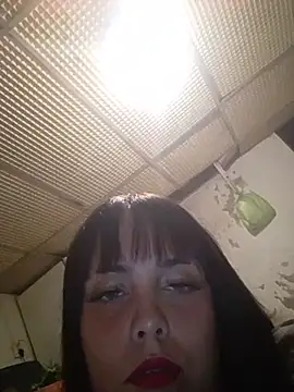 lucylovles online show from April 8, 11:50 pm