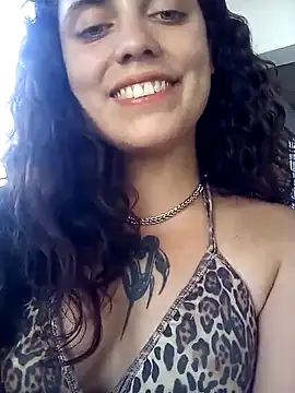 Snapshot of lucylovles chatting on March 21, 7:35 pm lucylovles online show from March 21, 7:35 pm