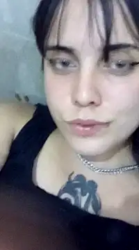 Snapshot of lucylovles chatting on February 20, 7:01 am lucylovles online show from February 20, 7:01 am