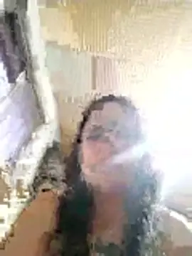 lucylovles online show from December 4, 8:13 am