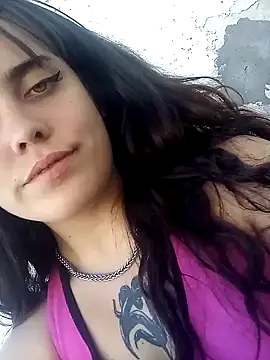 Snapshot of lucylovles chatting on February 13, 9:06 pm lucylovles online show from February 13, 9:06 pm