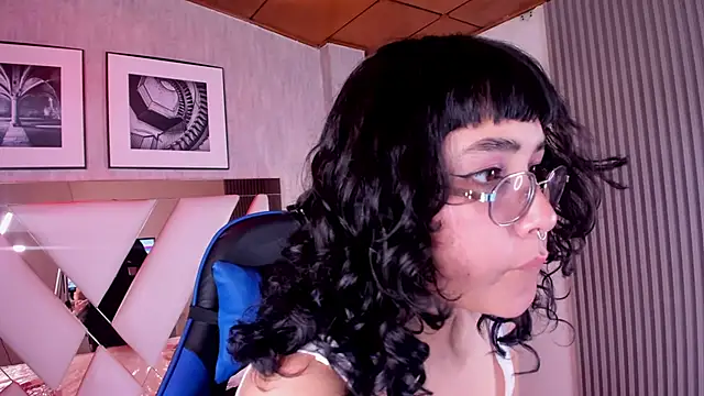 Haru Bonny online show from February 28, 9:58 pm