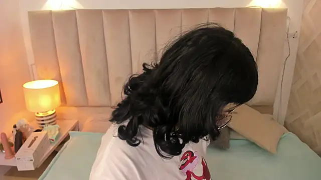 Haru Bonny online show from January 8, 7:31 pm