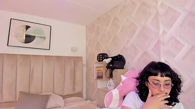 Haru Bonny online show from January 15, 7:39 pm