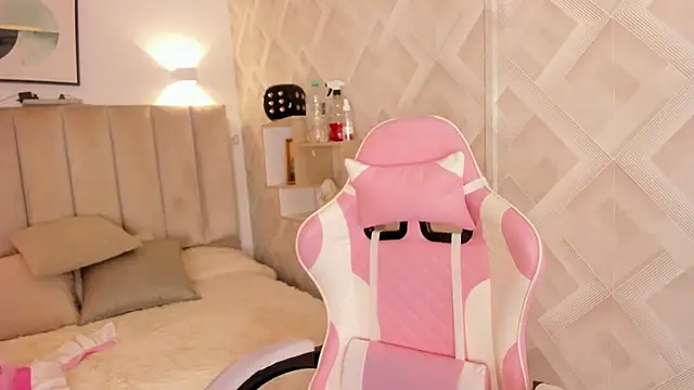 Haru Bonny online show from February 17, 7:55 pm