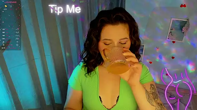 Lei White online show from September 25, 7:09 pm