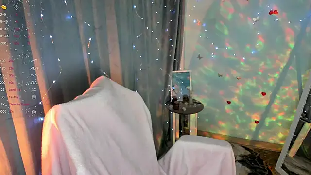 Lei White online show from November 20, 8:09 pm