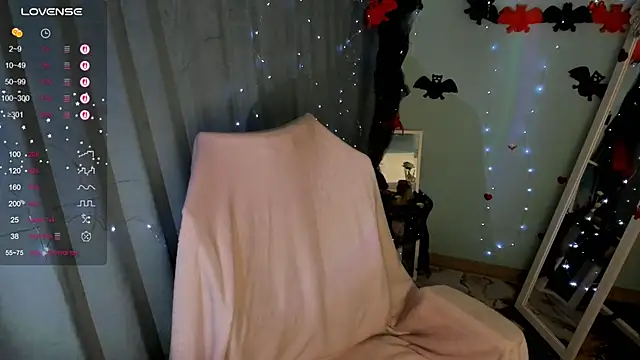 Lei White online show from October 20, 7:14 pm