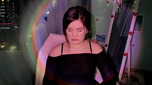 Lei White online show from February 26, 7:42 pm