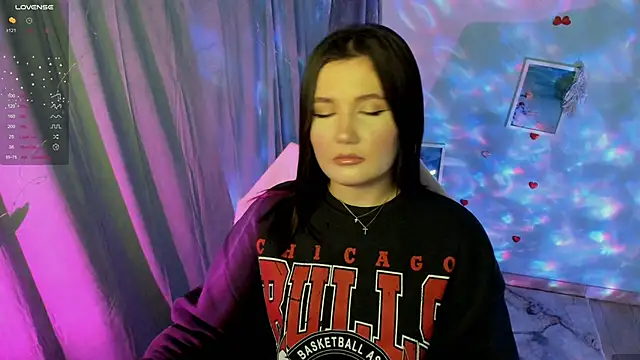 Lei White online show from September 27, 8:59 pm