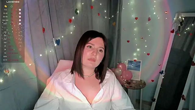 Lei White online show from February 12, 4:33 pm