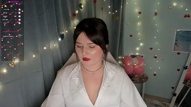 Lei White online show from February 13, 4:17 pm