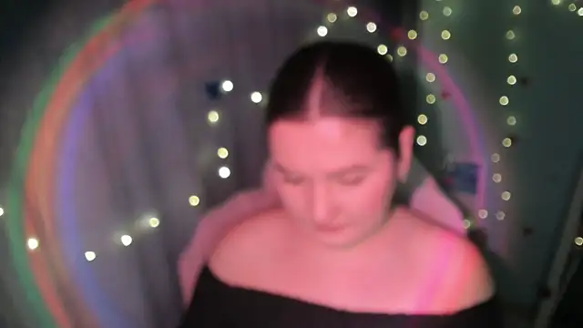 Lei White online show from March 19, 7:17 pm