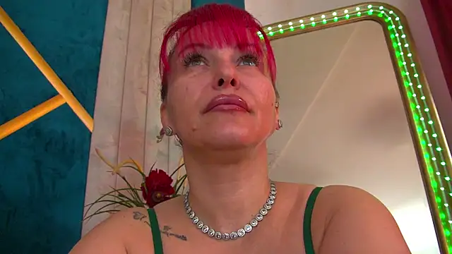 Foxxxy MILF online show from May 3, 3:55 am