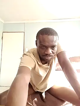 Snapshot of Izifebe chatting on June 12, 11:19 am Izifebe online show from June 12, 11:19 am