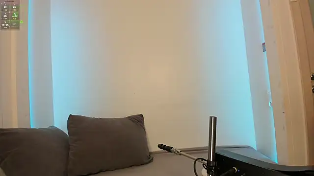 Snapshot of Tony_Talorr chatting on October 25, 8:53 pm Tony Talorr online show from October 25, 8:53 pm