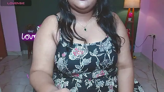 Naughty Ayesha1 online show from October 31, 7:32 pm