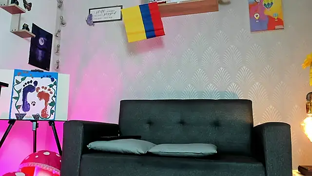 Snapshot of Alaia_Love77 chatting on July 3, 9:10 pm Alaia Love77 online show from July 3, 9:10 pm
