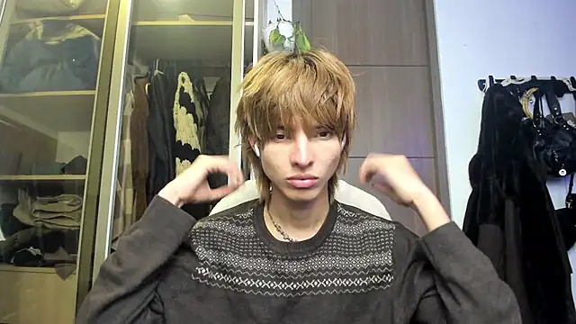 Snapshot of santy-kitty chatting on March 4, 2:49 am santy-kitty online show from March 4, 2:49 am