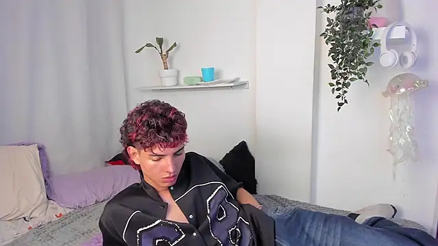 santy-kitty online show from February 27, 2:23 am