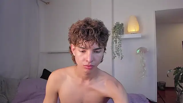 santy-kitty online show from January 14, 1:31 am