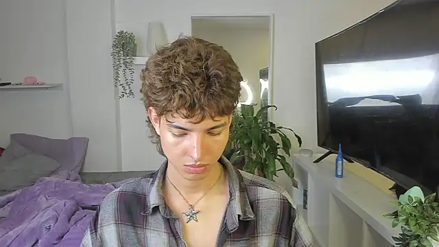 Snapshot of santy-kitty chatting on November 11, 3:56 am santy-kitty online show from November 11, 3:56 am