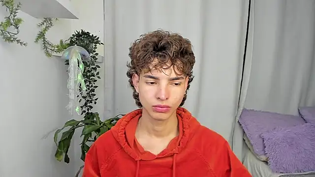 santy-kitty online show from January 12, 12:50 am