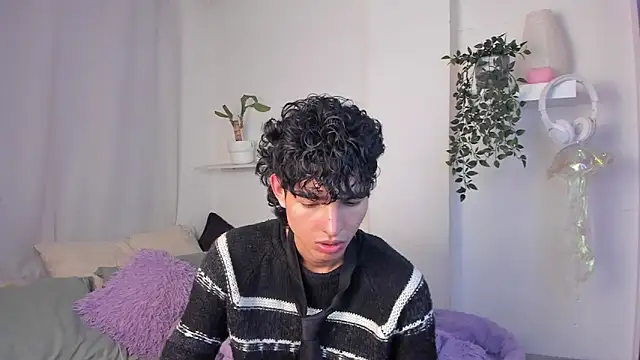 santy-kitty online show from February 12, 1:16 am