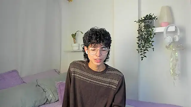 santy-kitty online show from February 17, 12:41 am