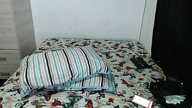 Snapshot of gissel13 chatting on March 19, 3:52 am gissel13 online show from March 19, 3:52 am