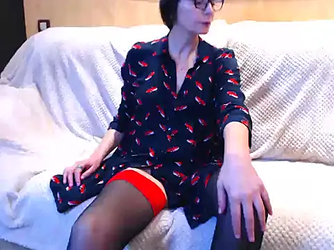 Julianna6532 online show from March 5, 8:11 am