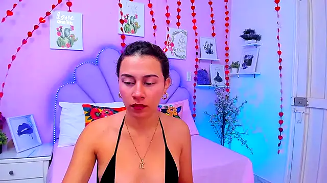 HannaPretthy online show from February 13, 11:43 am