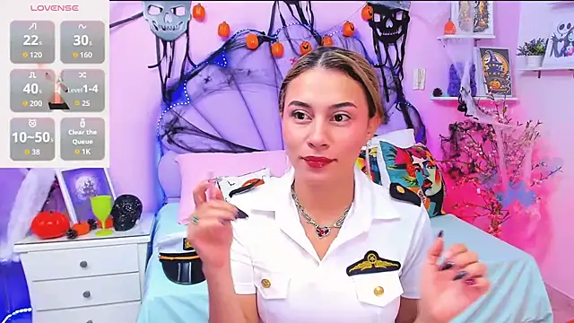 HannaPretthy online show from October 30, 11:30 am