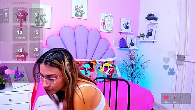 HannaPretthy online show from February 10, 11:31 am