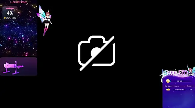 Snapshot of Sissy-Bee chatting on December 9, 7:39 pm Sissy-Bee online show from December 9, 7:39 pm