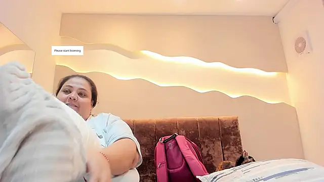 Alisson am online show from April 15, 11:49 am