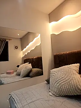 Alisson am online show from December 5, 11:20 am