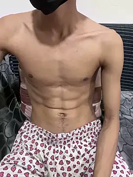 Snapshot of kingcock010 chatting on February 22, 7:36 pm kingcock010 online show from February 22, 7:36 pm