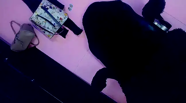 Snapshot of franchescasecrett chatting on January 18, 10:17 pm franchescasecrett online show from January 18, 10:17 pm