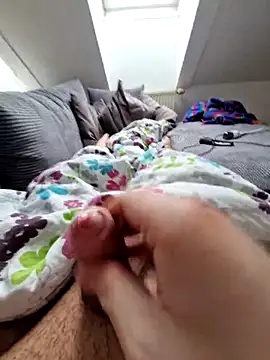 SexKing18x5 online show from February 7, 10:56 am