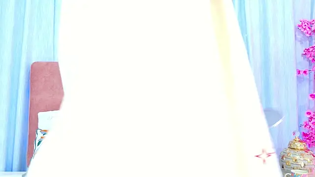 AlliciaKim online show from November 15, 7:29 pm