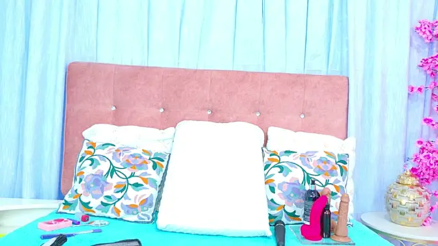 AlliciaKim online show from November 14, 7:17 pm